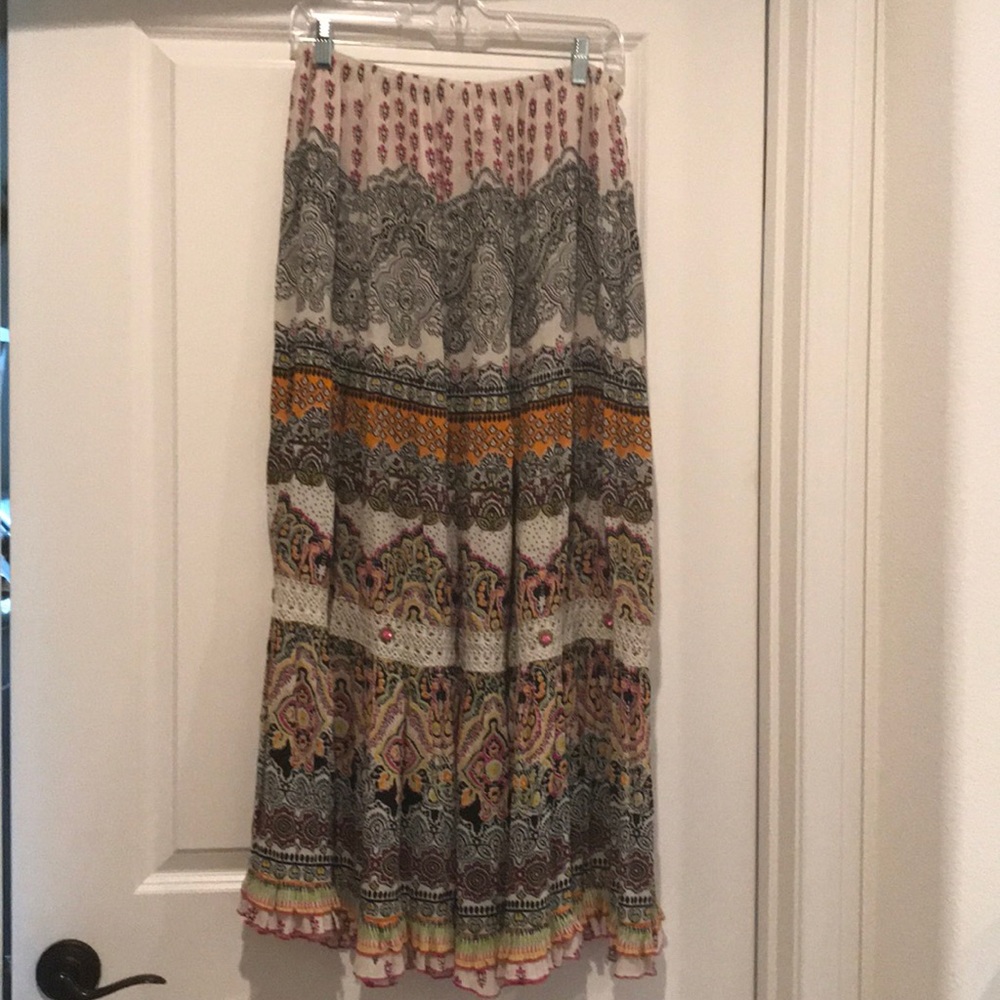 Boho chic long skirt!
